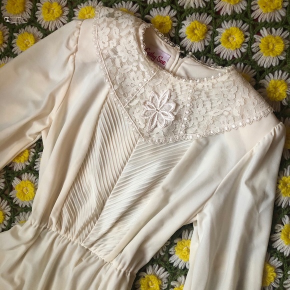 Vintage Dresses & Skirts - •SOLD• VINTAGE | Lace Dress